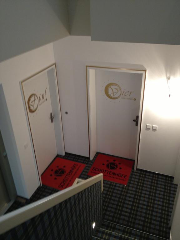 Schottennester Schlafen An Der Kraemerbruecke Erfurt Buitenkant foto