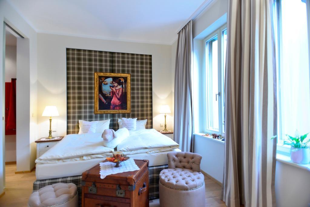 Schottennester Schlafen An Der Kraemerbruecke Erfurt Kamer foto