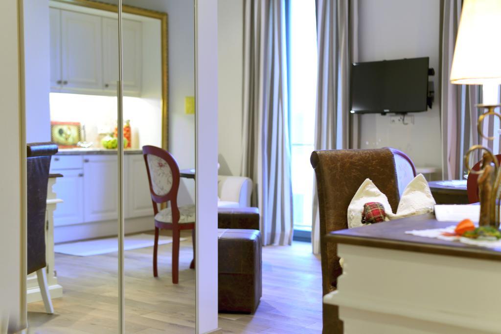 Schottennester Schlafen An Der Kraemerbruecke Erfurt Kamer foto