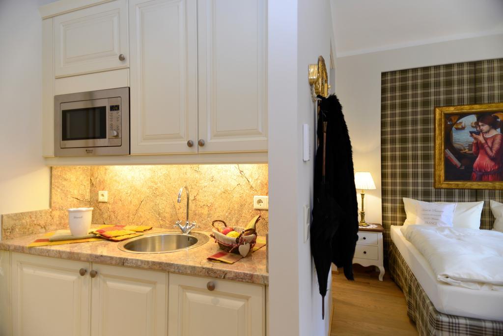 Schottennester Schlafen An Der Kraemerbruecke Erfurt Kamer foto